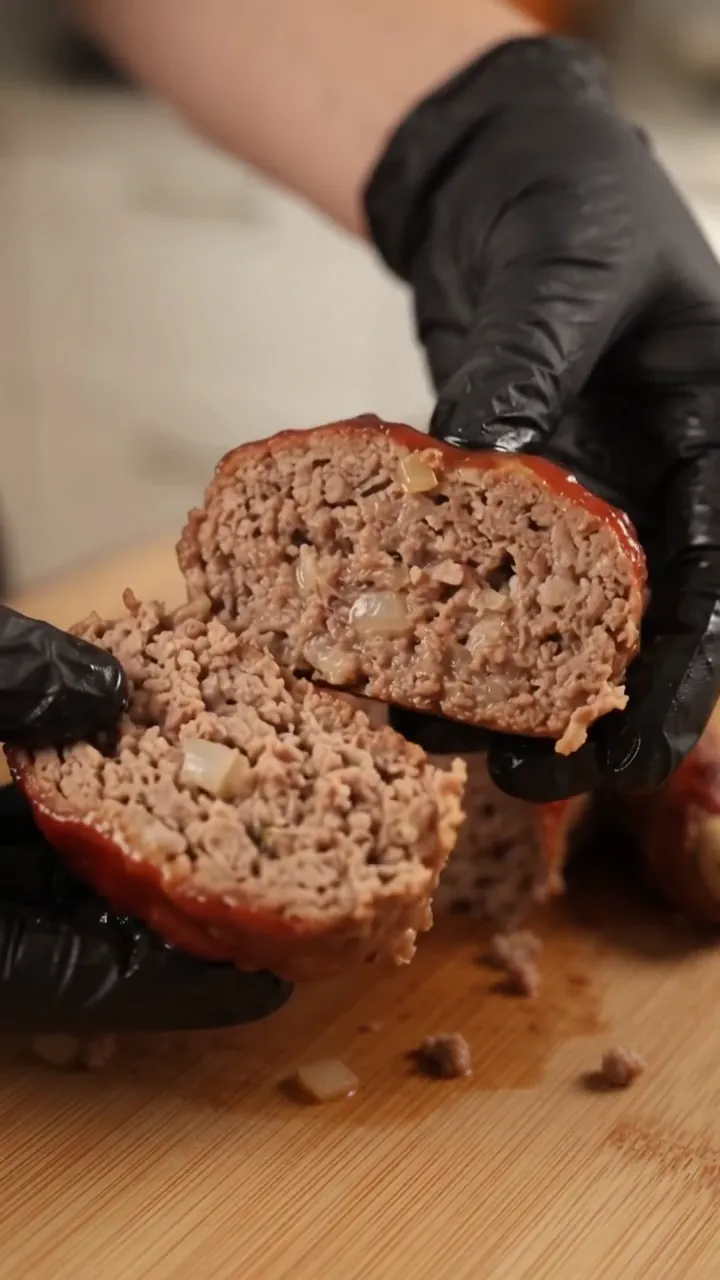 Spooky Halloween Hand Meatloaf Recipe – step 4