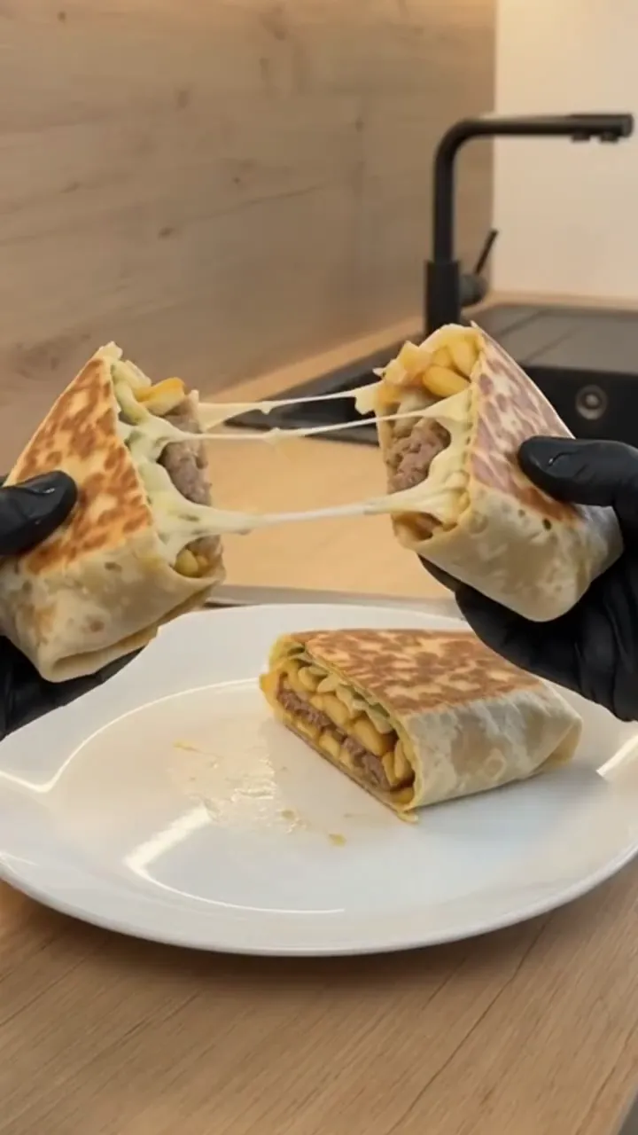 Crispy Cheeseburger Wrap with Fries