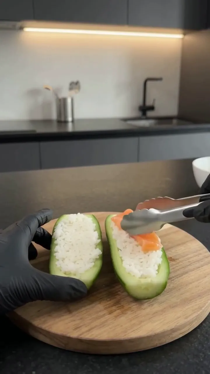 Smoked Salmon Cucumber Sushi Boats – step 3