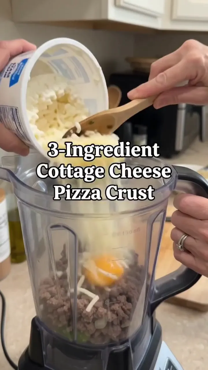 3-Ingredient Cottage Cheese Pizza Crust – preparation